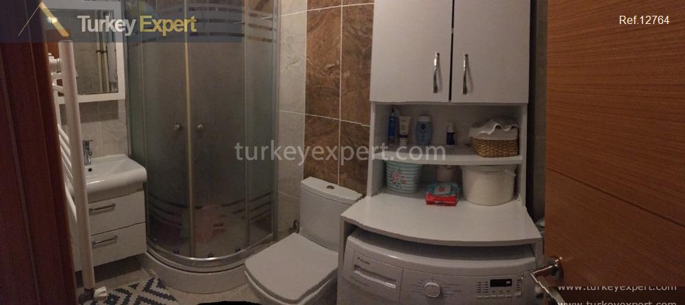 2-bedroom apartment in a residential building in Istanbul Umraniye 2