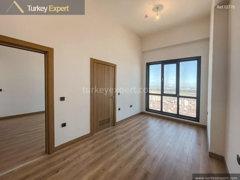 affordable apartment in a residential complex with a stunning view6