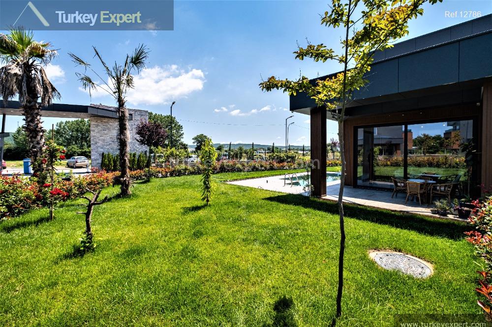 106smart triplex villas with private pools and gardens in istanbul4