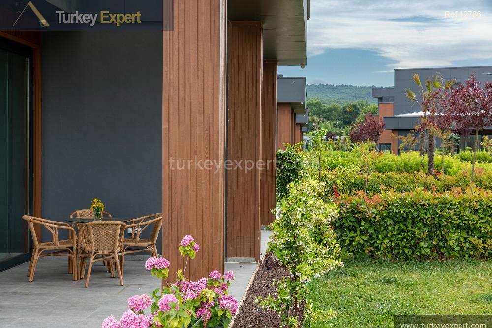 108smart triplex villas with private pools and gardens in istanbul5