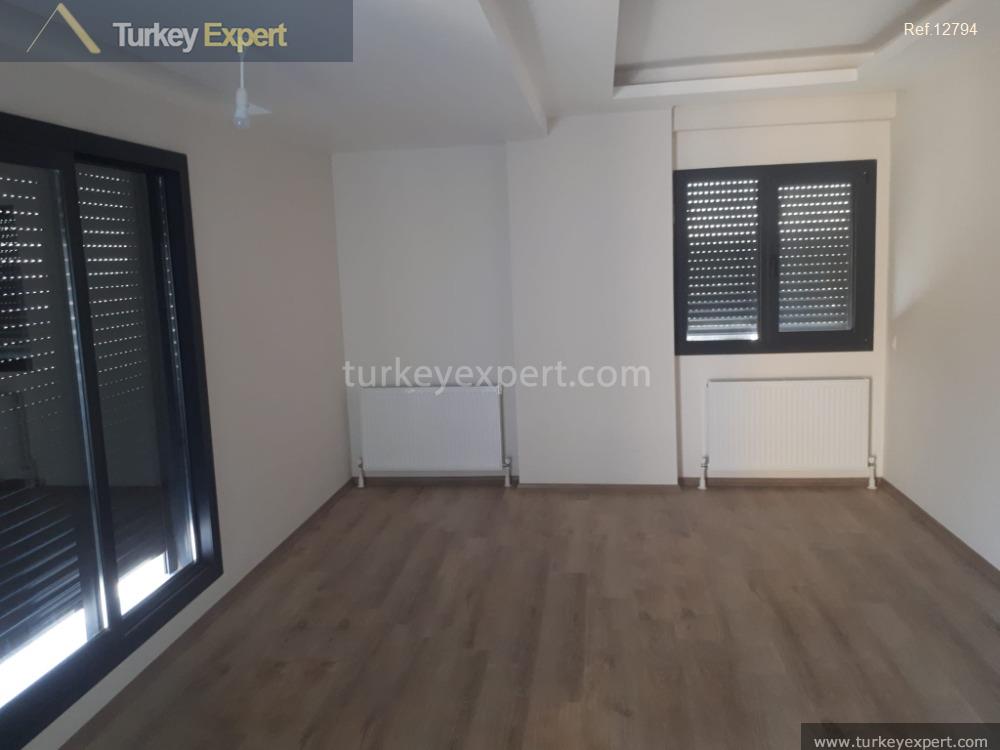 1173bedroom apartment with parking lot in izmir menemen