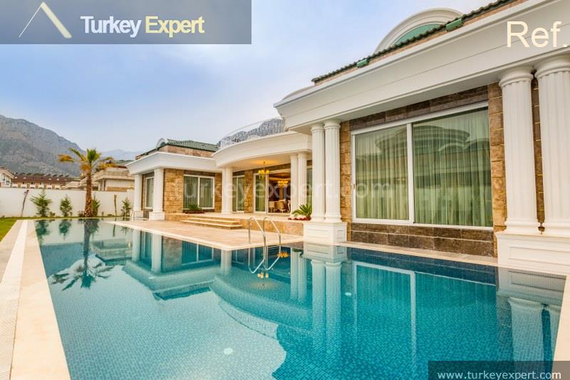 Luxury detached villas in Kemer 0