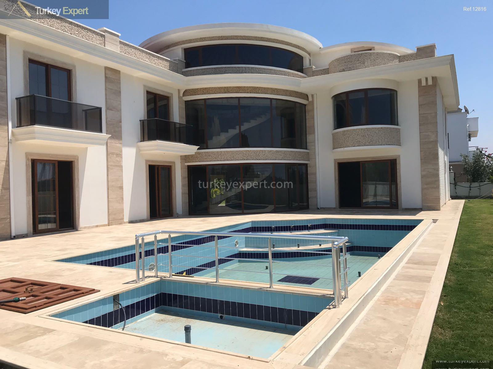 Charming villas for sale in Belek, Antalya with private pools 2