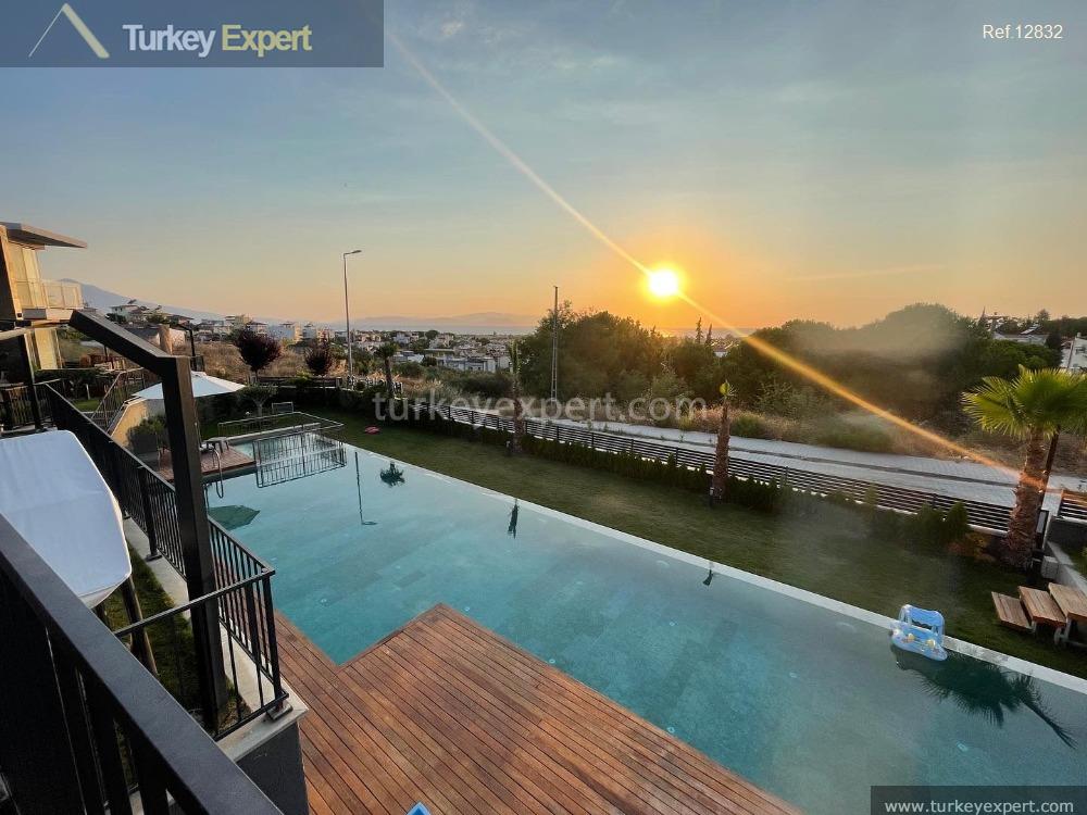 new villa with garden and panoramic sea views near diamond22