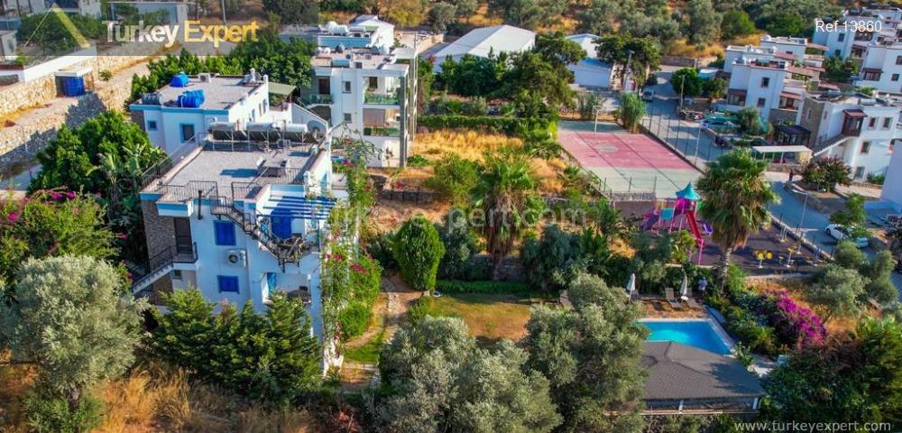 complete building with 3 modern apartments for sale in bodrum25
