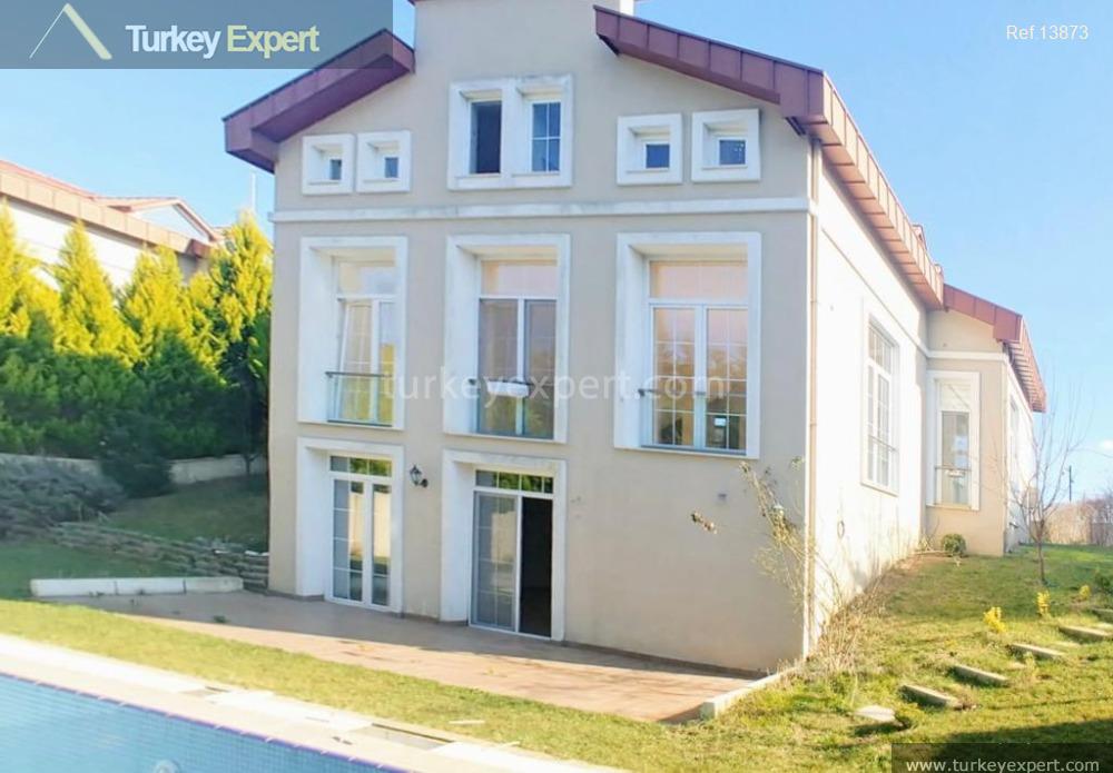 102istanbul sariyer 6bedroom villa with pool inside compound1
