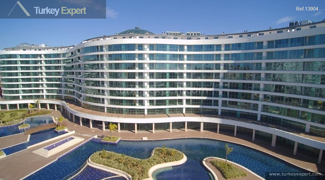 101seaview apartments for sale in a hotelconcept complex in antalya