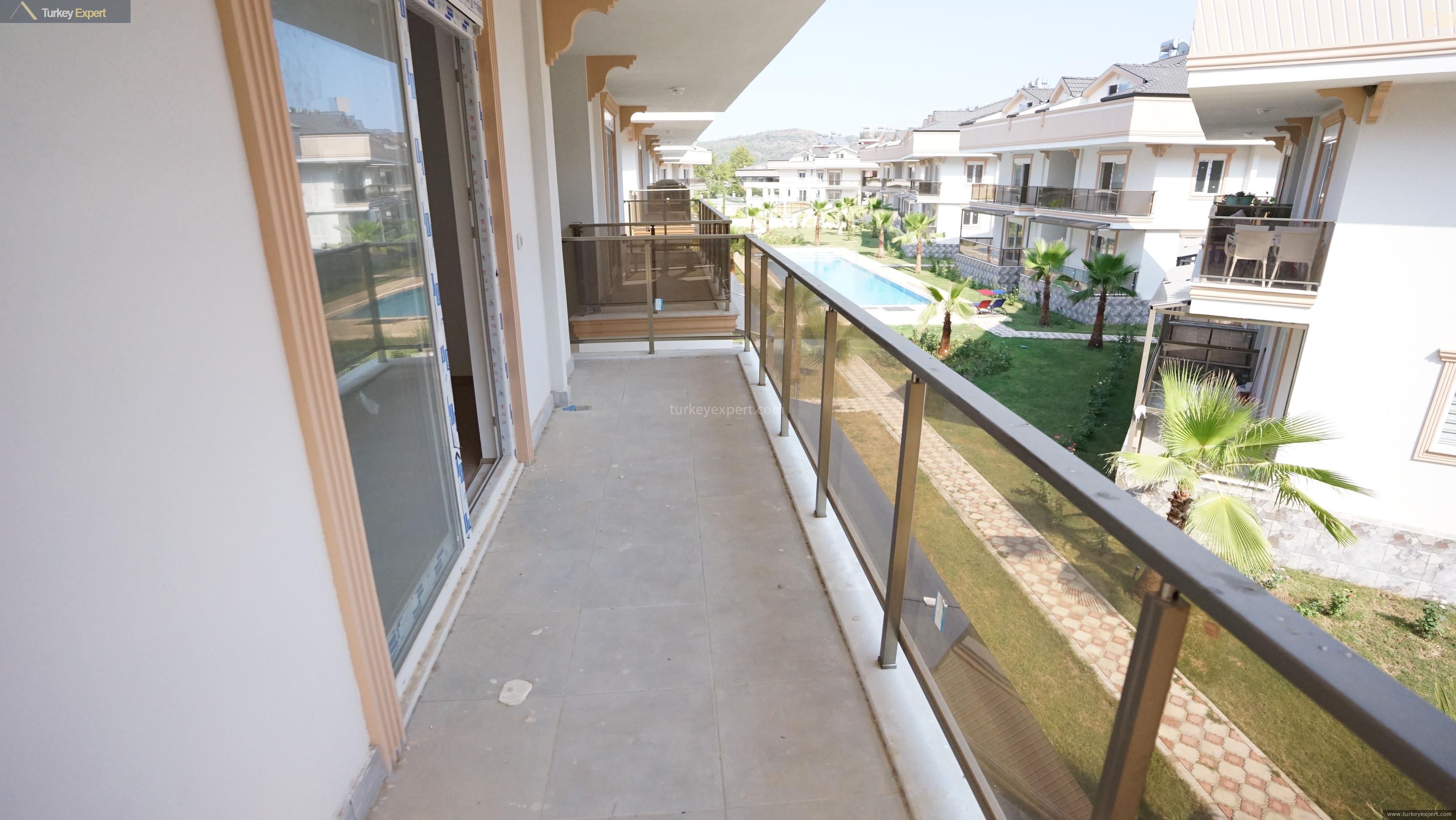 Apartments for sale in Kemer in a gated complex 1