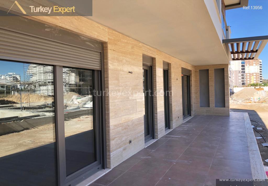 Cozy Antalya apartments with communal pool near the sea 1