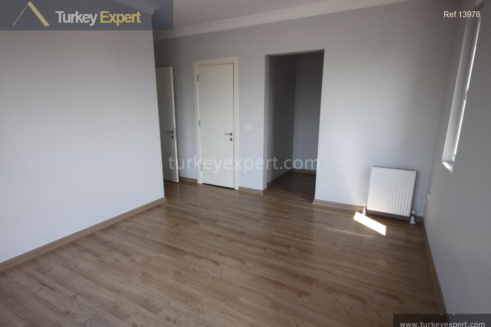18spacious apartment for sale in istanbul kadikoy