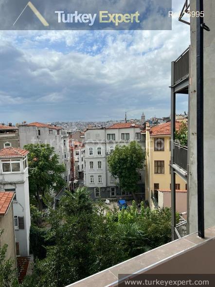 104spacious 4bedroom apartment in istanbul beyoglu