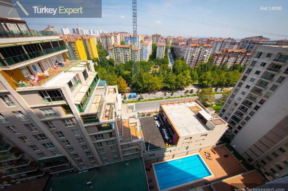 Resale apartment in Istanbul Bahcesehir at an attractive price 1