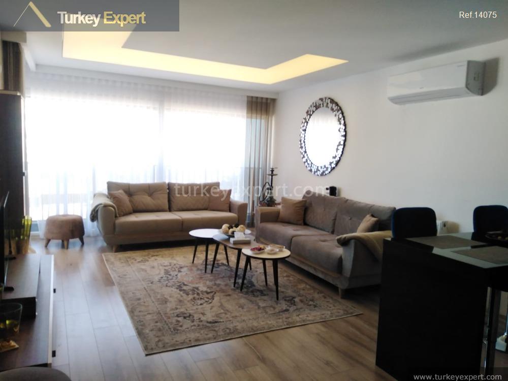 elegant apartment with 2 bedrooms and 2 bathrooms and pool13