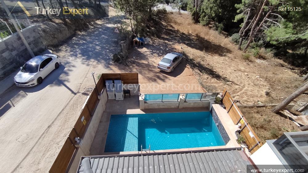 166608212754321independent and petfriendly villa with pool and sea views in