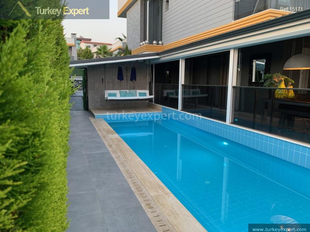 2021092112109876543luxurious villa with pool and garden in kusadasi long beach