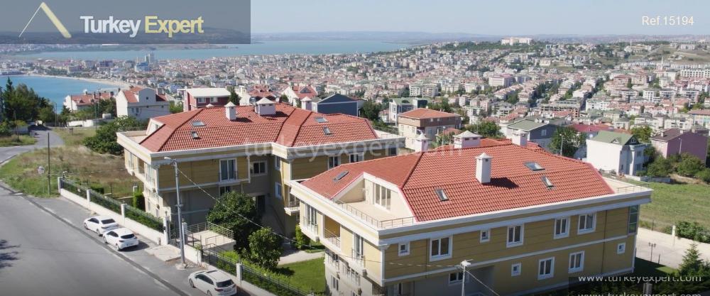 Comfortable duplex apartments with sea views for sale in Istanbul Buyukcekmece 0