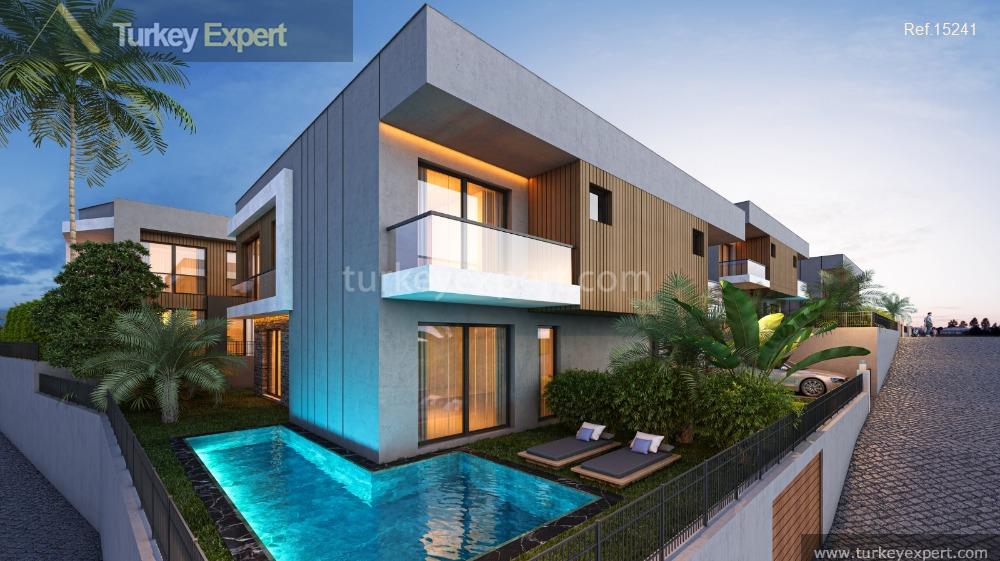 Sea-view villas in a prime location in Kusadasi, only 350 m from the beach 0