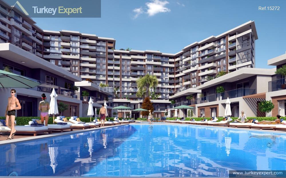 Apartments for sale in an impressive complex with facilities in Izmir Menemen 0