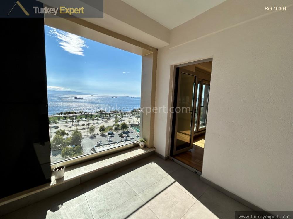 109luxury apartment with full sea view in istanbul pendik14