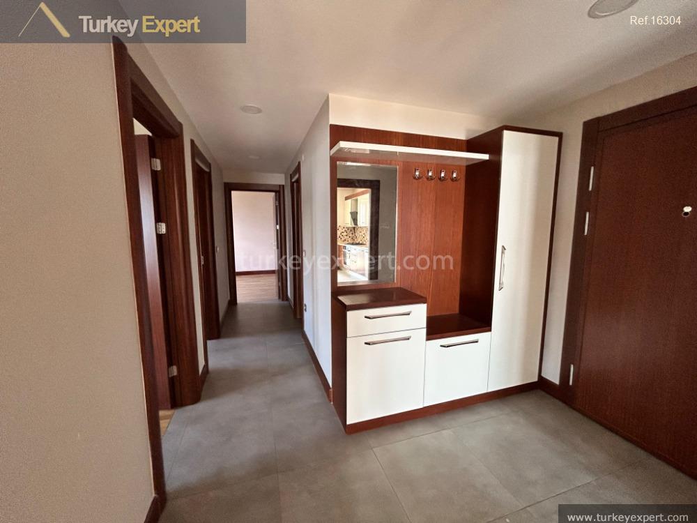 114luxury apartment with full sea view in istanbul pendik15