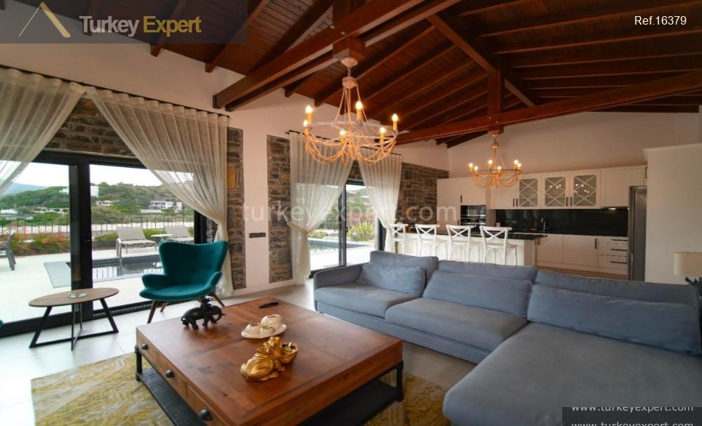 Sea-view stone villas for sale in Bodrum Yalikavak with private pools 2