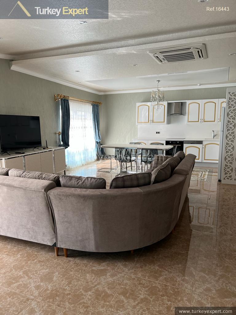 Wunderbar eingerichtete Wohnung in Meeresnähe in Antalya Konyaalti 1