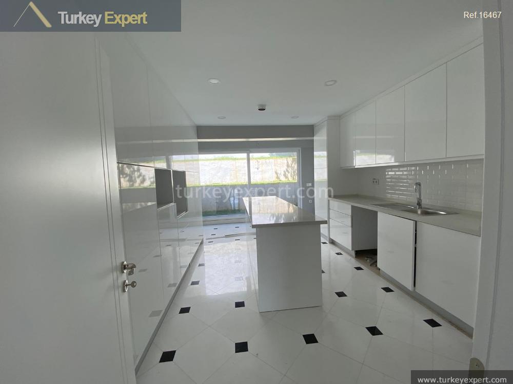 119outstanding 5bedroom villa in istanbul kartal25