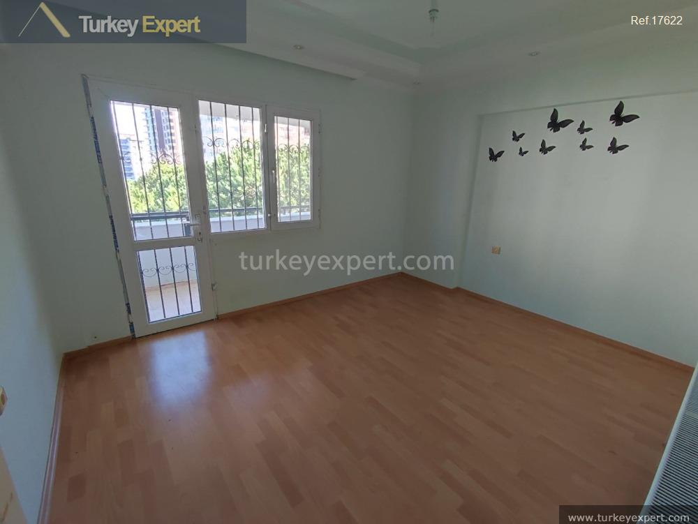 gulf view apartment with 3 bedrooms for sale in izmir19