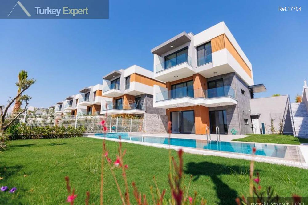 High-end private sea-view villa with pool, sauna, and garage in Kusadasi 0