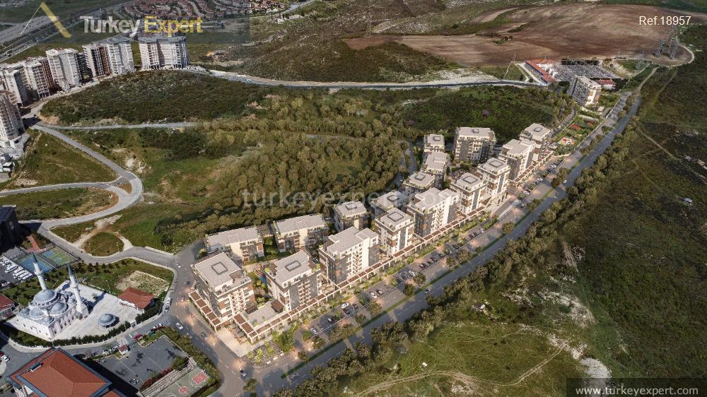 Extensive project in Istanbul Bahcesehir offering comfortable apartments 0