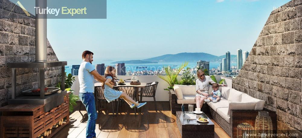 Family-friendly apartments for sale in Istanbul Kartal with sea views 0