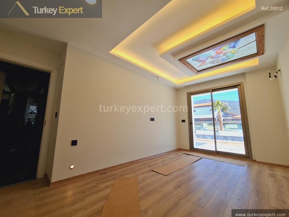 exclusive mansions with private heated pool in kusadasi 400 m3