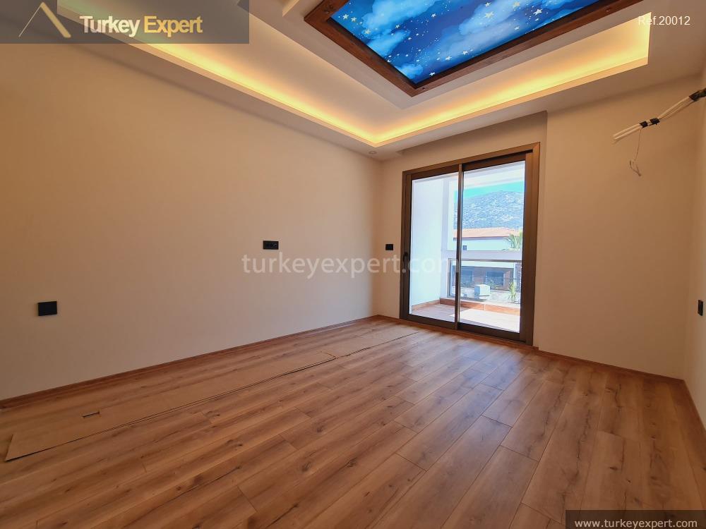 exclusive mansions with private heated pool in kusadasi 400 m40