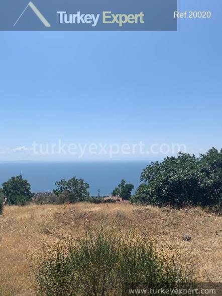 land with sea views for sale for 6 villas located3