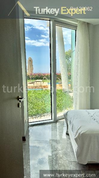 1luxury beachfront penthouse and villa in a bodrum affluent sea10