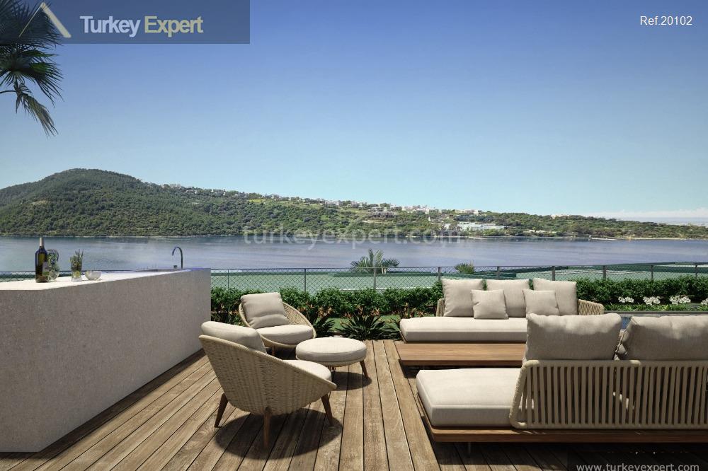 Propriétés de luxe en bord de mer à vendre à Bodrum Yalikavak 3