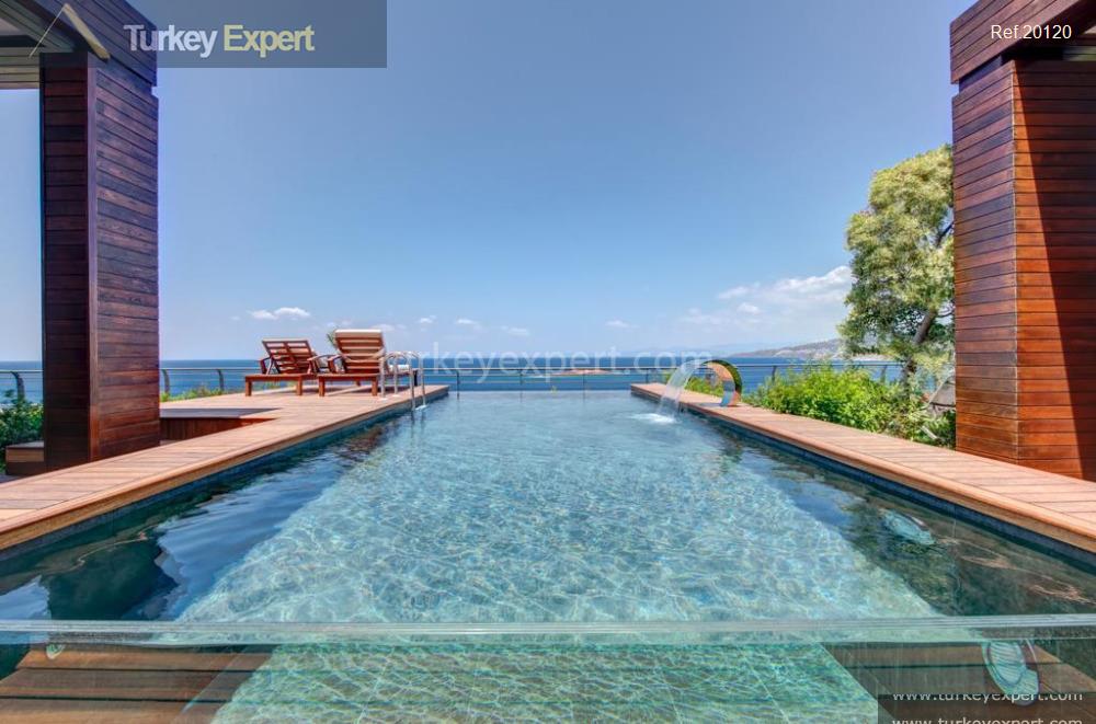 Luxury beachfront villa with a contemporary design in Bodrum Yalikavak 0