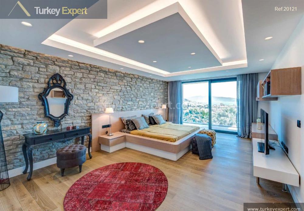 Luxury sea-view villa in Bodrum center 1