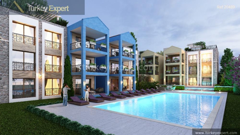 Mediterranean-style high-end villas and apartments with pool in Bodrum 1