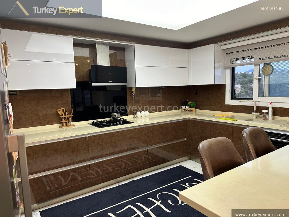 آپارتمان پنتهاوس ۴ خوابه انحصاری در مرکز کوشآداسی 1