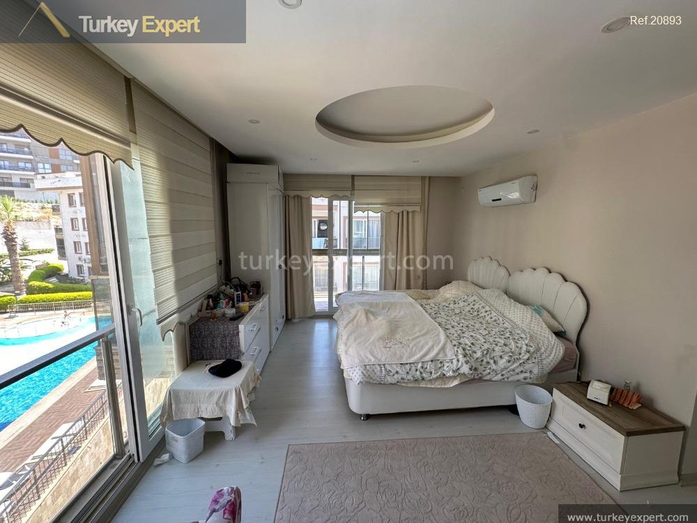 Appartement avec vue sur la mer dans une station balnéaire sécurisée avec piscine et salle de sport à Kusadasi 1