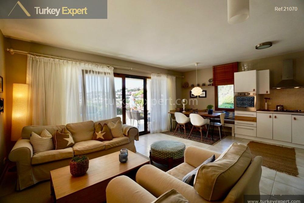 Meerblick-Immobilie in Bodrum, Gumusluk mit 100 m² Garten 3
