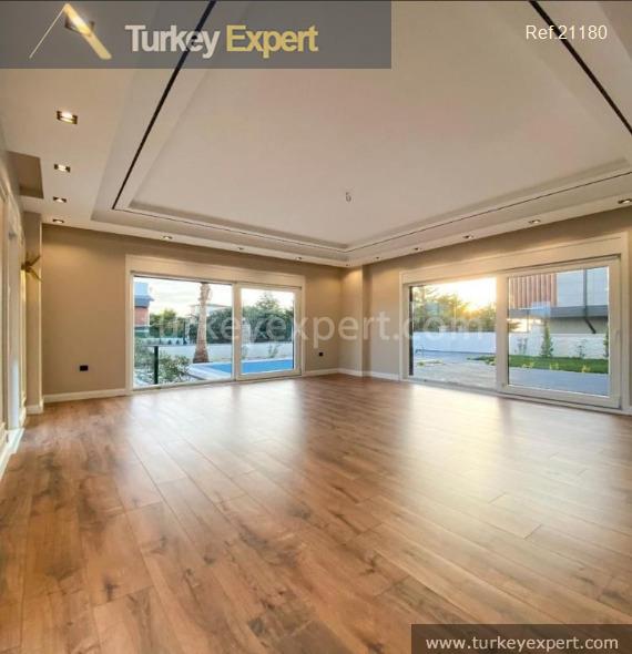 Prestigious 6-bed detached villa in Beylikduzu, Istanbul 0