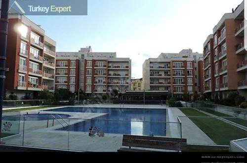Two apartments combined on the 4th and 5th floors, on a complex with full services and swimming pool
