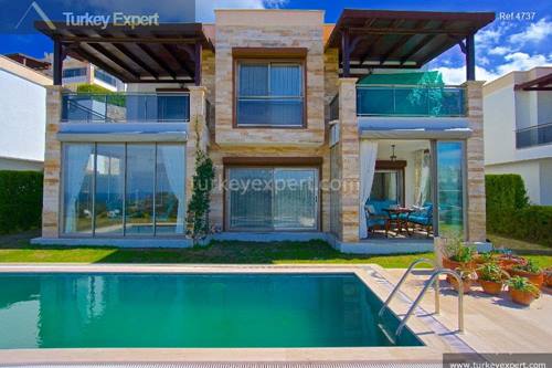 Detached sea view villa with private pool in Bodrum Gumusluk