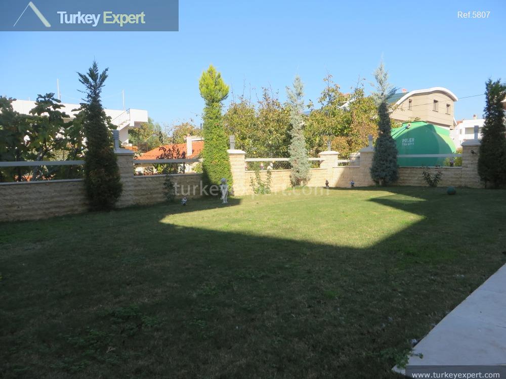 detached villa in izmir guzelbahce18