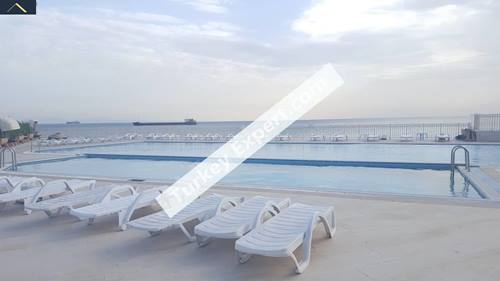 Spacious villa for sale on the seafront site in Beylikdüzü