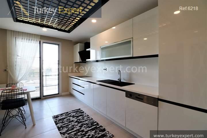 Istanbul Beylikduzu apartments in a large complex surrounded by universities and shopping malls 0