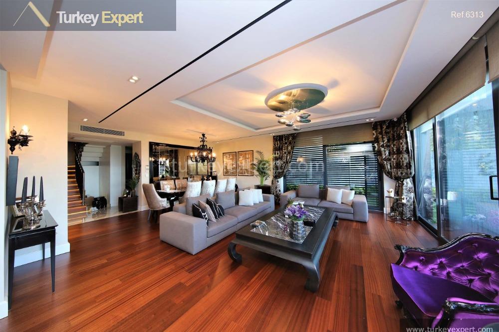 Luxury flats with competitive prices in an elegant neighborhood near Tarabya 0