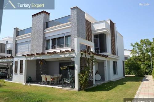 Beautiful spacious villa near the beach and the shopping mall in Kusadasi Karaova